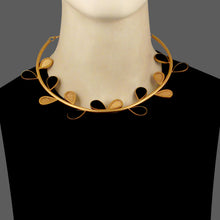 Load image into Gallery viewer, BLACK ACRYLIC AND WIRE DROPS HASLEE