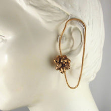 Load image into Gallery viewer, GOLD PLATED GHUNGROO KANUTI EARRING