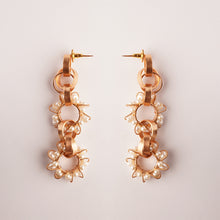 Load image into Gallery viewer, Neutron Loop Pearl Earrings