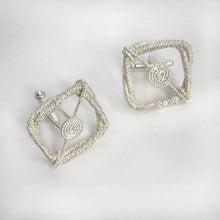 Load image into Gallery viewer, Target cufflinks