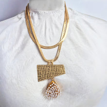 Load image into Gallery viewer, Art Deco Pearl Cluster Gold Necklace