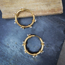 Load image into Gallery viewer, Tigress Gold Hoop Pearl Earrings