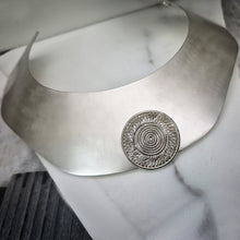 Load image into Gallery viewer, Sorceress Silver Collar Choker Necklace