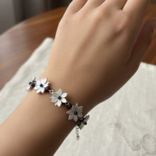 Load image into Gallery viewer, Silver Flower Bracelet