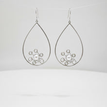 Load image into Gallery viewer, Pearl Dew drop Silver Hoops
