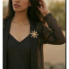 Load image into Gallery viewer, Sun Star Brooch