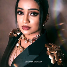 Load image into Gallery viewer, Gold Toned Flat Chain Necklace with Pearl Bead & Circle Pendants worn by Vindhya Vishaka