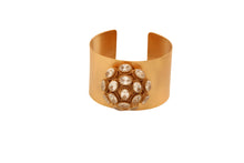 Load image into Gallery viewer, WHITE CRYSTAL CUFF