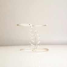 Load image into Gallery viewer, Silver Fields Cuff Bangle