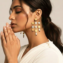 Load image into Gallery viewer, Olympus Balance Geometric Drop Earrings