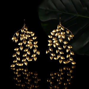 Gold Twig & Leaf Drop Earrings worn by lara dutta