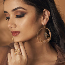 Load image into Gallery viewer, Sunlight earrings with crystals