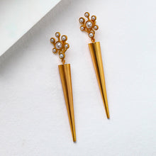 Load image into Gallery viewer, Gold plated cluster pearls and cone earring wore by Pragya jaiswal