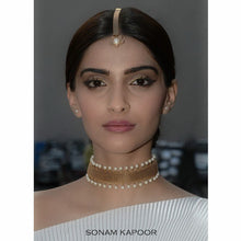 Load image into Gallery viewer, Long Pearl Necklace