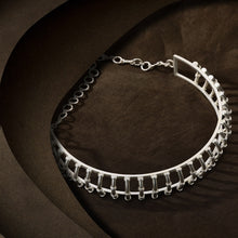 Load image into Gallery viewer, Idyllic Fields Choker in Silver