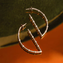 Load image into Gallery viewer, Idyllic Field Earring in Silver - Worn by Kajal Aggarwal & Lavanya Tripati & Samyuktha Menon