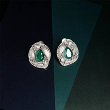 Load image into Gallery viewer, LITTLE MOON GREEN EARRING
