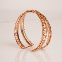 Load image into Gallery viewer, SAND DUNES WIRE CUFF