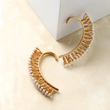 Load image into Gallery viewer, Pearl Earcuffs Worn By Sonam Kapoor & Sriya reddy