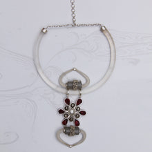 Load image into Gallery viewer, 92.5 SILVER TWISTED WIRE DROP, FILIGREE AND STONES ON CENTER WITH ACRYLIC PIPE HASLEE