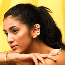 Load image into Gallery viewer, Pearl bunch ear Buttons