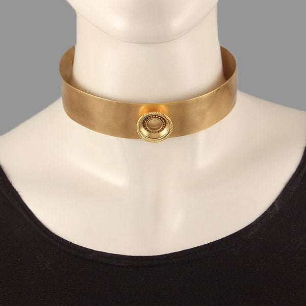 Teva gold pod choker neckpiece