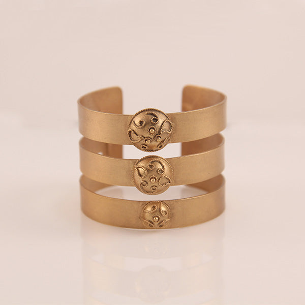 Trinity gold plated hand cuff