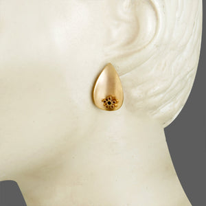 DROP AND BACOPA EARRING