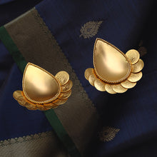 Load image into Gallery viewer, Gold diya earrings with coin motif
