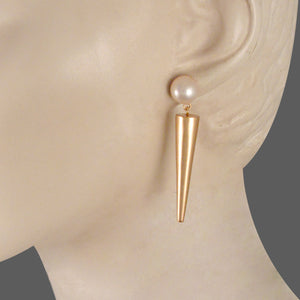 GOLD PLATED HALF PEARL AND SMALL POKE EARRING