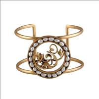 GOLD PLATED WIRE CUFF WITH ROUND CURLED AND PEARLS ON CENTER