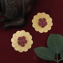 Load image into Gallery viewer, Gold coin earrings with ruby toned crystals
