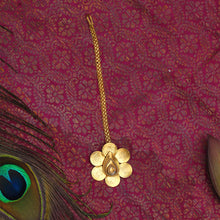 Load image into Gallery viewer, Gold coin flower maang tikka with crystal
