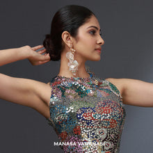 Load image into Gallery viewer, fantasy resort earring worn by Manasa Varanasi
