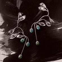 Load image into Gallery viewer, Silver Rain Drop Earrings
