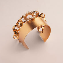 Load image into Gallery viewer, Neutron Loop and Pearl Halo Gold Plated Cuff
