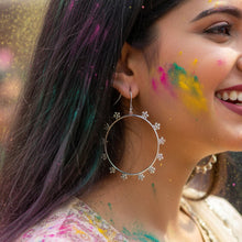 Load image into Gallery viewer, Daisy Chain Silver Hoop Earrings
