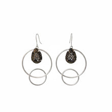 Load image into Gallery viewer, Fishnet Silver Hoop Earrings
