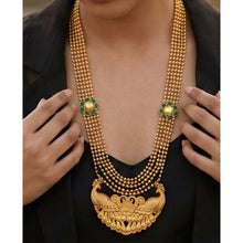 Load image into Gallery viewer, Gold Toned Ball Chain Mayura Necklace With Green Crystals
