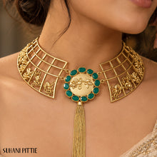 Load image into Gallery viewer, GOLD PLATED MESH HASLEE WITH WILDERNESS AND BERYL XTL ROUND AND TASSEL
