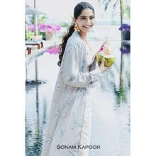 Load image into Gallery viewer, Gold Five Petal Floral Earrings Worn by Sonam Kapoor
