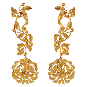gold-rose-vine-ear-cuff-worn-by-sonam-kapoor