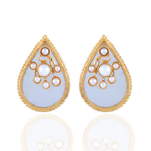 GOLD PLATED DOTS AND ACRYLIC DROP EARRING WITH CLUSTER PEARL ON IT