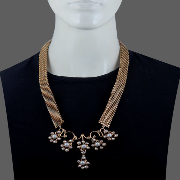 GOLD PLATED 3D CHAIN NECKPIECE WITH PEARL CLUSTERS ON CENTER