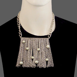 THICK AND THIN STELL CHAIN NECKPIECE WITH PEARLS
