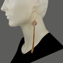 Load image into Gallery viewer, GOLD PLATED WIRE PEARLS AND TASSEL EARRING WORN BY SONAM KAPOOR
