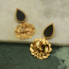 Load image into Gallery viewer, GOLD PLATED BLACK AC DROP AND ROUND SERRATE LEAVES EARRING
