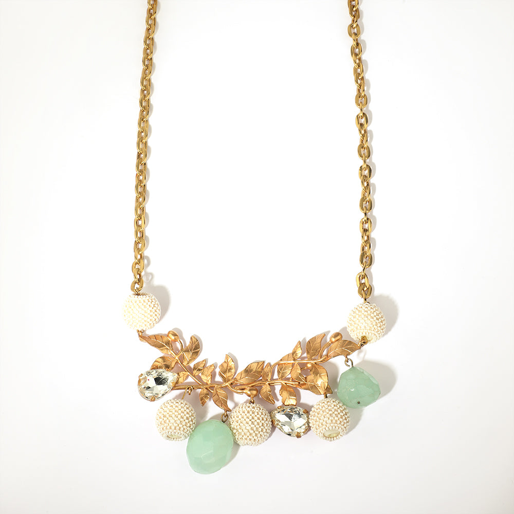 Chain link necklace with Opal stones