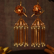 Load image into Gallery viewer, GOLD PLATED FLOWER BUNCH AND HEAVY JHUMKA EARRING
