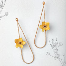 Load image into Gallery viewer, Crystal Women's Earrings
